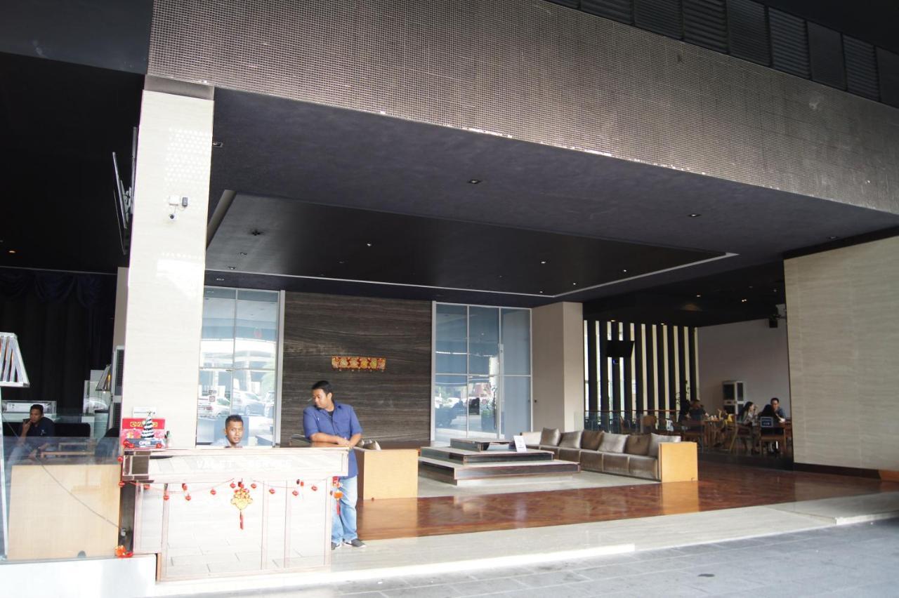 标志性祝福双银河套房酒店 新山 外观 照片